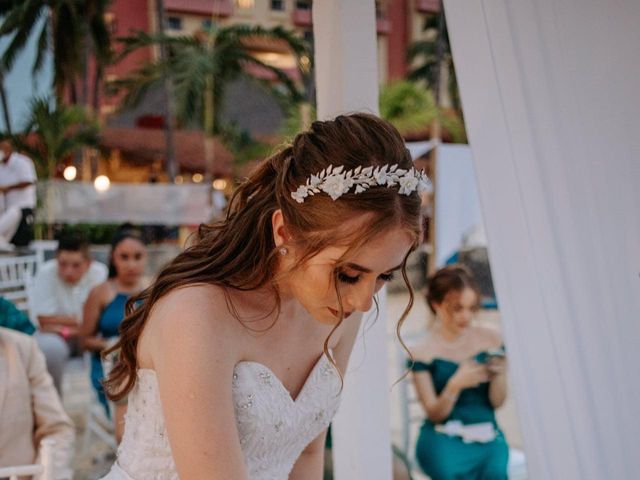 La boda de Eduardo y Yeslenie en Ixtapa Zihuatanejo, Guerrero 17