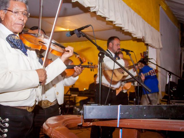 La boda de Armando y Leslie en Iztapalapa, Ciudad de México 122