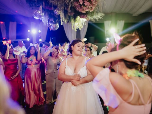 La boda de Roberto  y Ariana  en Xochitepec, Morelos 112