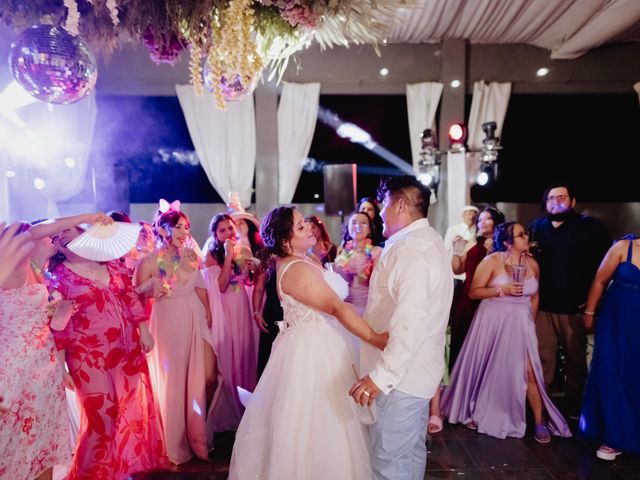 La boda de Roberto  y Ariana  en Xochitepec, Morelos 117