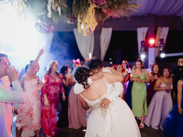 La boda de Roberto  y Ariana  en Xochitepec, Morelos 121