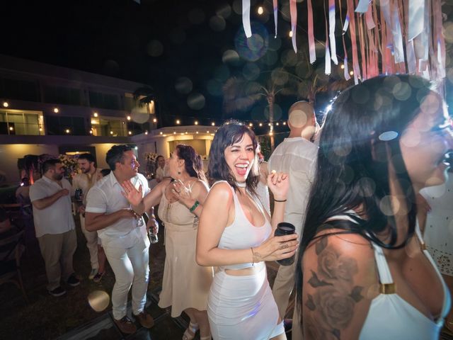 La boda de Guillermo y Angélica en Acapulco, Guerrero 40