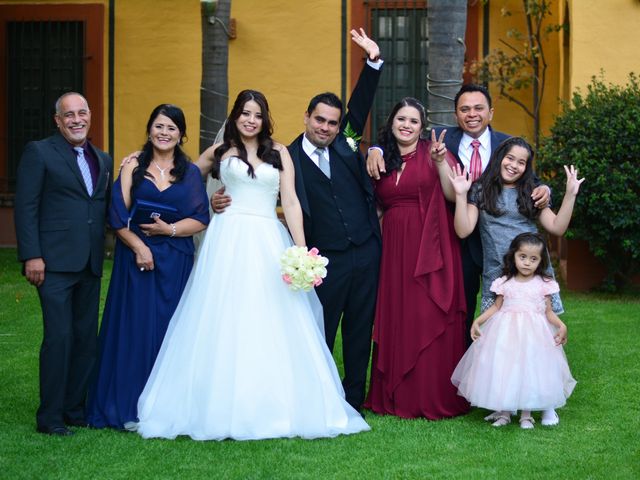 La boda de Christian y LLuvia en Zapopan, Jalisco 9