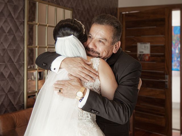 La boda de Lombardo y Edith en Hermosillo, Sonora 30