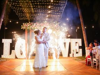 La boda de Concepción y Misael