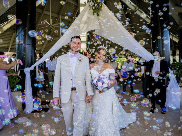 La boda de Misael y Concepción en Ixtapa Zihuatanejo, Guerrero 2