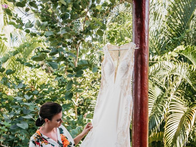 La boda de Robert y Elizabeth en Huatulco, Oaxaca 24