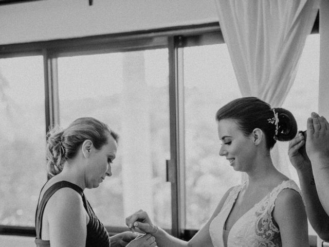 La boda de Robert y Elizabeth en Huatulco, Oaxaca 25