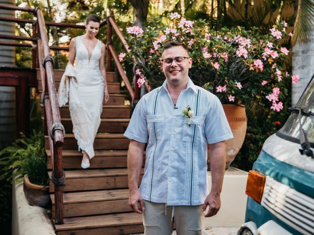La boda de Robert y Elizabeth en Huatulco, Oaxaca 41