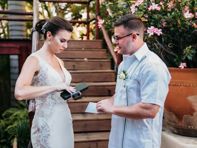 La boda de Robert y Elizabeth en Huatulco, Oaxaca 45