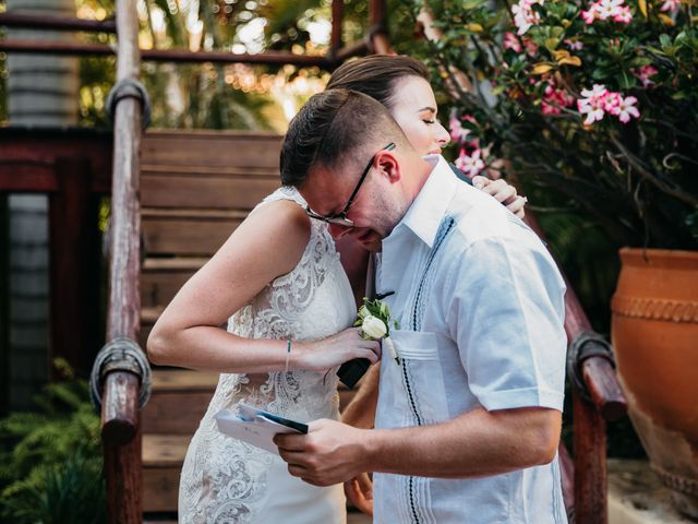 La boda de Robert y Elizabeth en Huatulco, Oaxaca 47