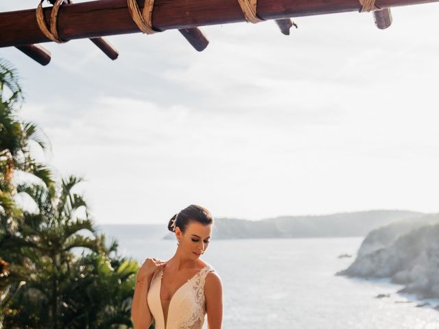 La boda de Robert y Elizabeth en Huatulco, Oaxaca 55