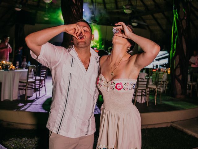 La boda de Robert y Elizabeth en Huatulco, Oaxaca 92