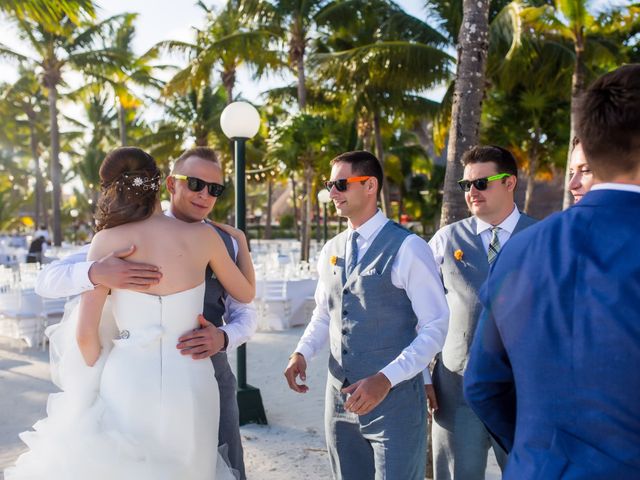 La boda de Sergey y Veronika en Puerto Aventuras, Quintana Roo 32
