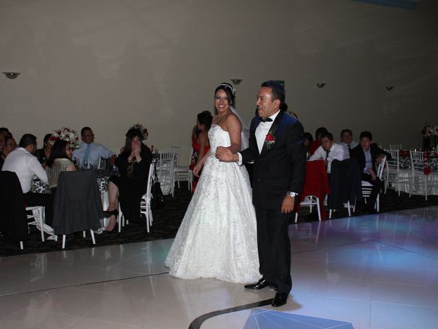 La boda de Luis Antonio y Melina en Ecatepec, Estado México 24