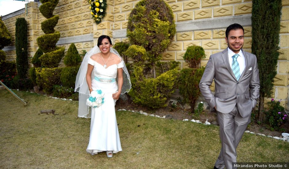 La boda de Eduardo y Claudia en Chiautempan, Tlaxcala
