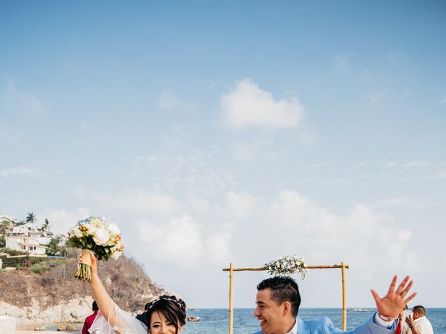 La boda de Juan y Perla en Huatulco, Oaxaca 54