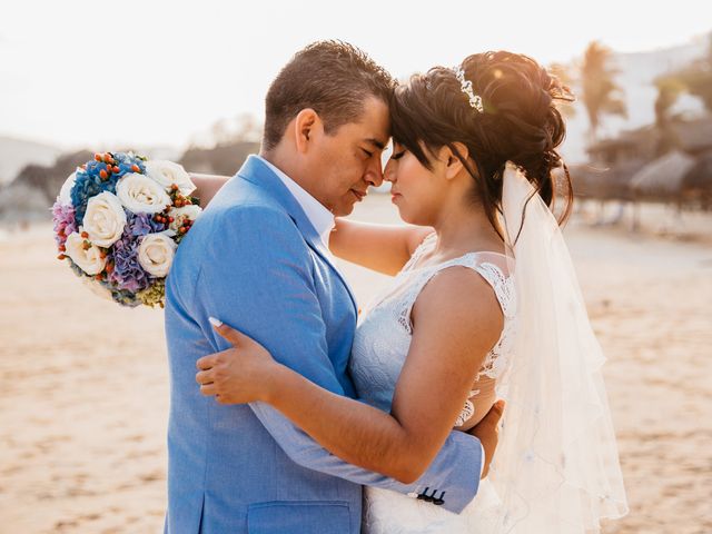 La boda de Juan y Perla en Huatulco, Oaxaca 76