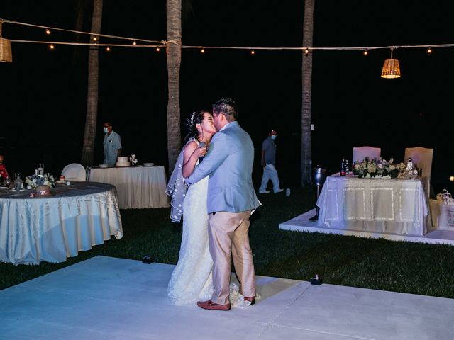 La boda de Juan y Perla en Huatulco, Oaxaca 85