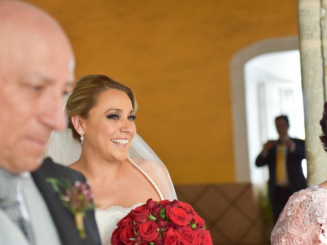 La boda de Claudio y Amanda en San Andrés Cholula, Puebla 16