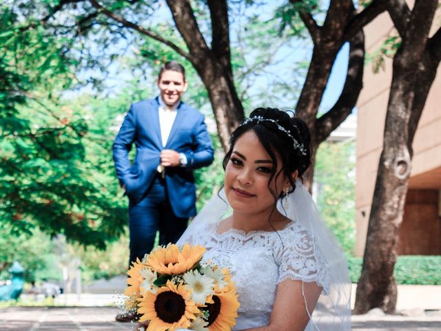 La boda de David y Veronica en León de los Aldama, Guanajuato 15