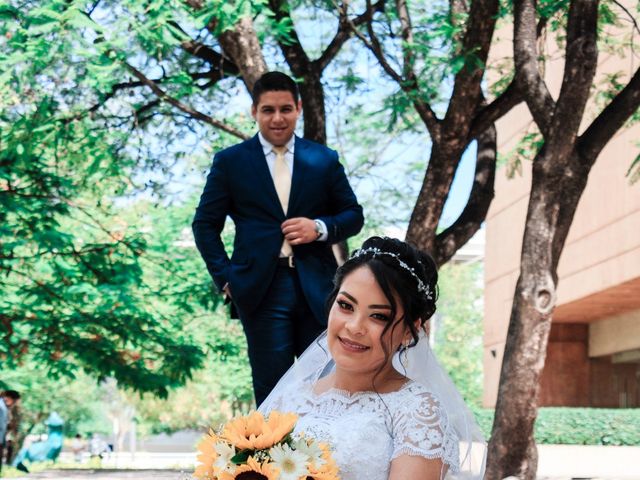 La boda de David y Veronica en León de los Aldama, Guanajuato 16