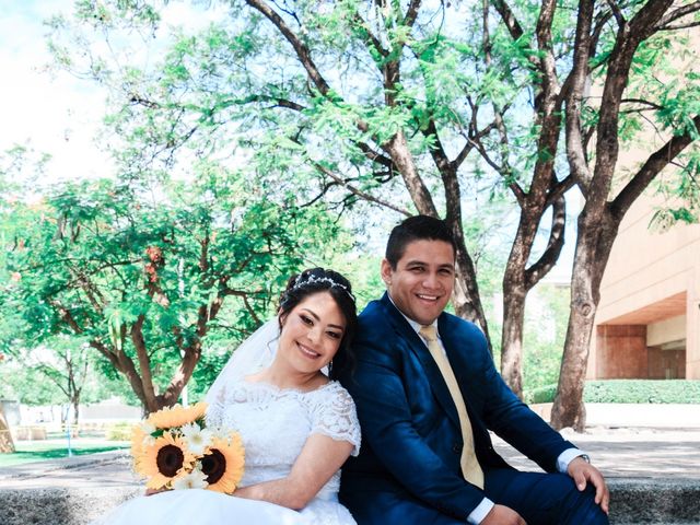 La boda de David y Veronica en León de los Aldama, Guanajuato 19