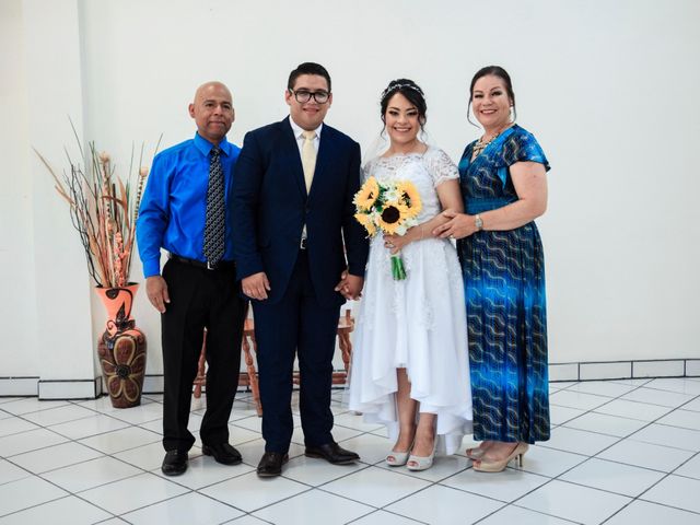 La boda de David y Veronica en León de los Aldama, Guanajuato 44