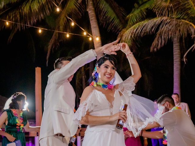 La boda de Andrei y Emily en Mazatlán, Sinaloa 33