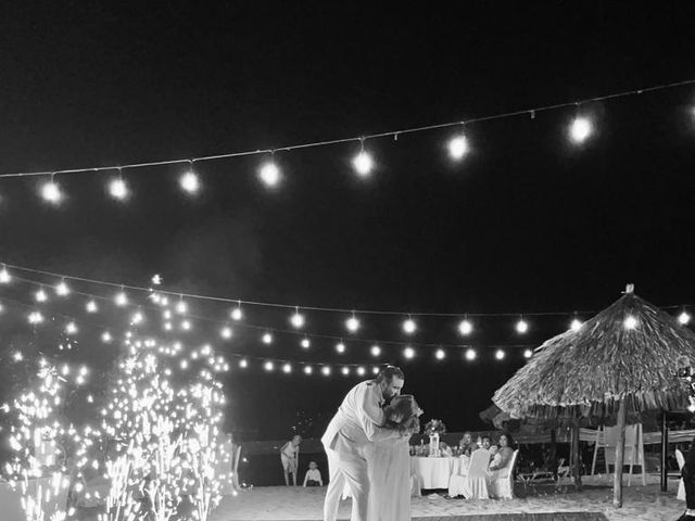 La boda de Francisco y Paola en Ixtapa Zihuatanejo, Guerrero 19