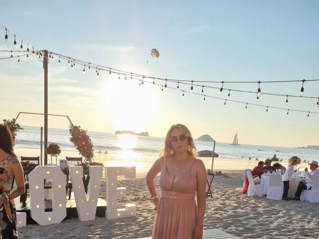 La boda de Francisco y Paola en Ixtapa Zihuatanejo, Guerrero 24
