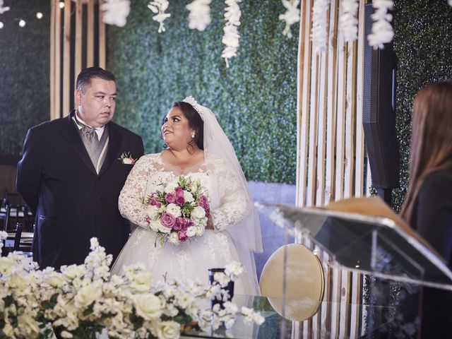 La boda de Alejandro y Montserrat en Apodaca, Nuevo León 16