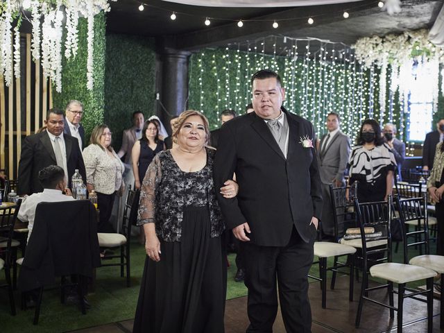 La boda de Alejandro y Montserrat en Apodaca, Nuevo León 23