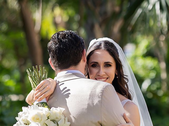 La boda de Lalo y Cristina en Playa del Carmen, Quintana Roo 17