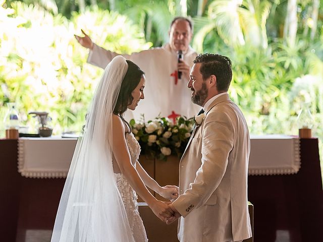 La boda de Lalo y Cristina en Playa del Carmen, Quintana Roo 33