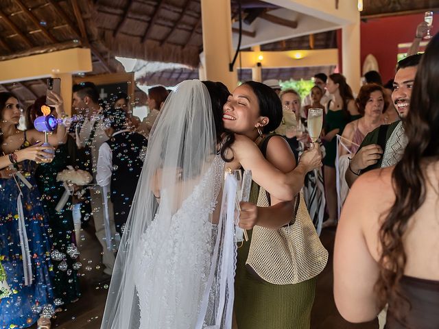 La boda de Lalo y Cristina en Playa del Carmen, Quintana Roo 35