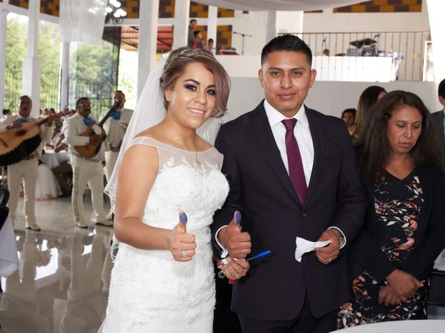 La boda de Fernando y Isabel en El Oro, Estado México 23