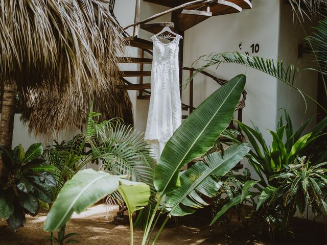 La boda de Lalo y Jozz en San Pedro Pochutla, Oaxaca 31