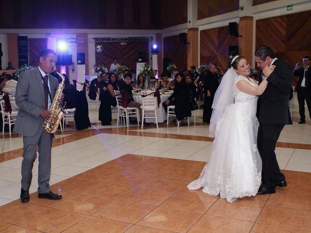 La boda de Carlos y Alondra en Toluca, Estado México 19