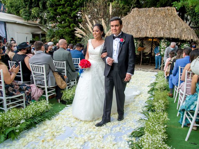 La boda de Javier y Adriana en Iztapalapa, Ciudad de México 27