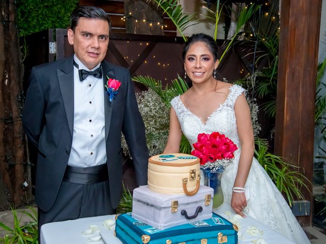 La boda de Javier y Adriana en Iztapalapa, Ciudad de México 31