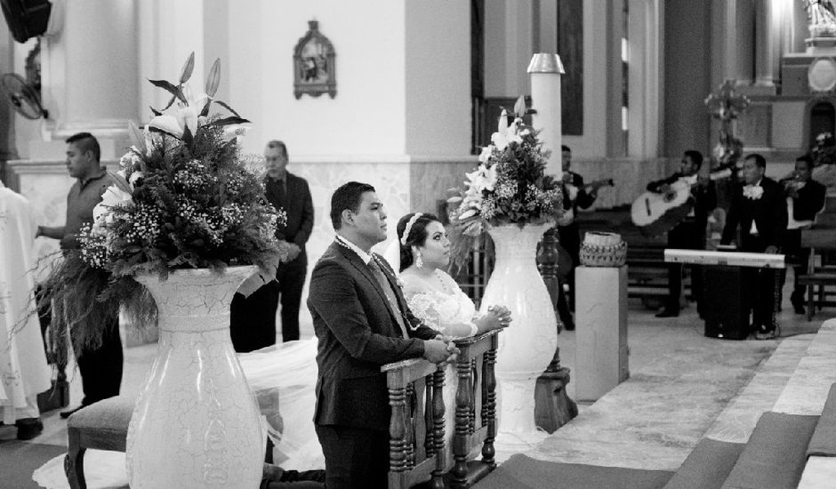 La boda de José Armando  y Citlalin Isabel  en Tuxpan, Jalisco