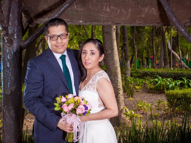 La boda de Luis y Jocelyn en Condesa, Ciudad de México 23