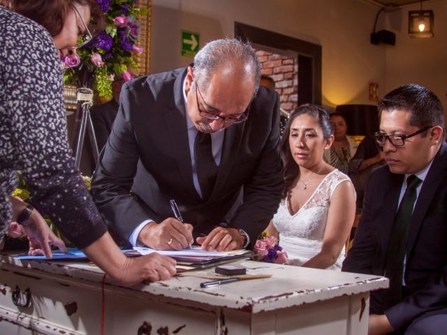 La boda de Luis y Jocelyn en Condesa, Ciudad de México 42