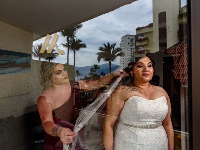 La boda de Marcos y Ivone en Puerto Vallarta, Jalisco 2