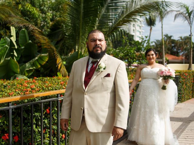 La boda de Marcos y Ivone en Puerto Vallarta, Jalisco 31