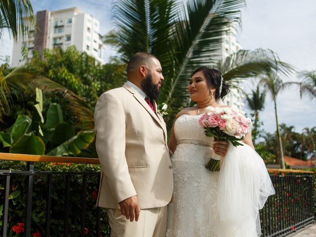 La boda de Marcos y Ivone en Puerto Vallarta, Jalisco 32