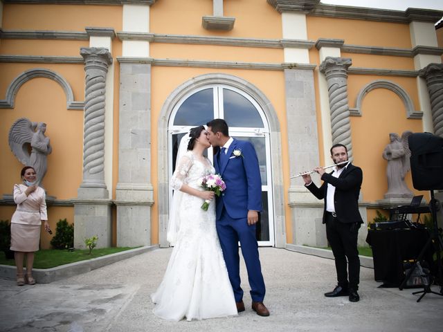 La boda de Gustavo y Adelina en Cunduacán, Tabasco 16