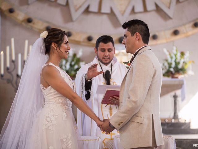 La boda de Victor y Fax en Morelia, Michoacán 36