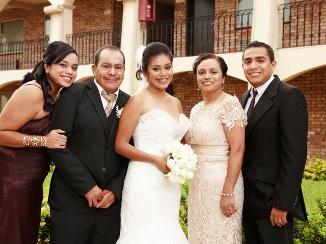 La boda de Luís y Alma en Ciudad Juárez, Chihuahua 30